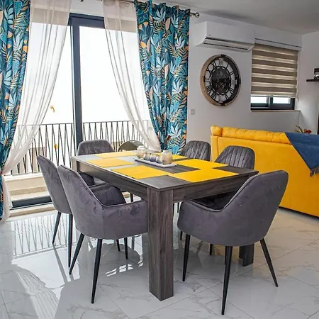 Apartament In Mellieha, Malta *